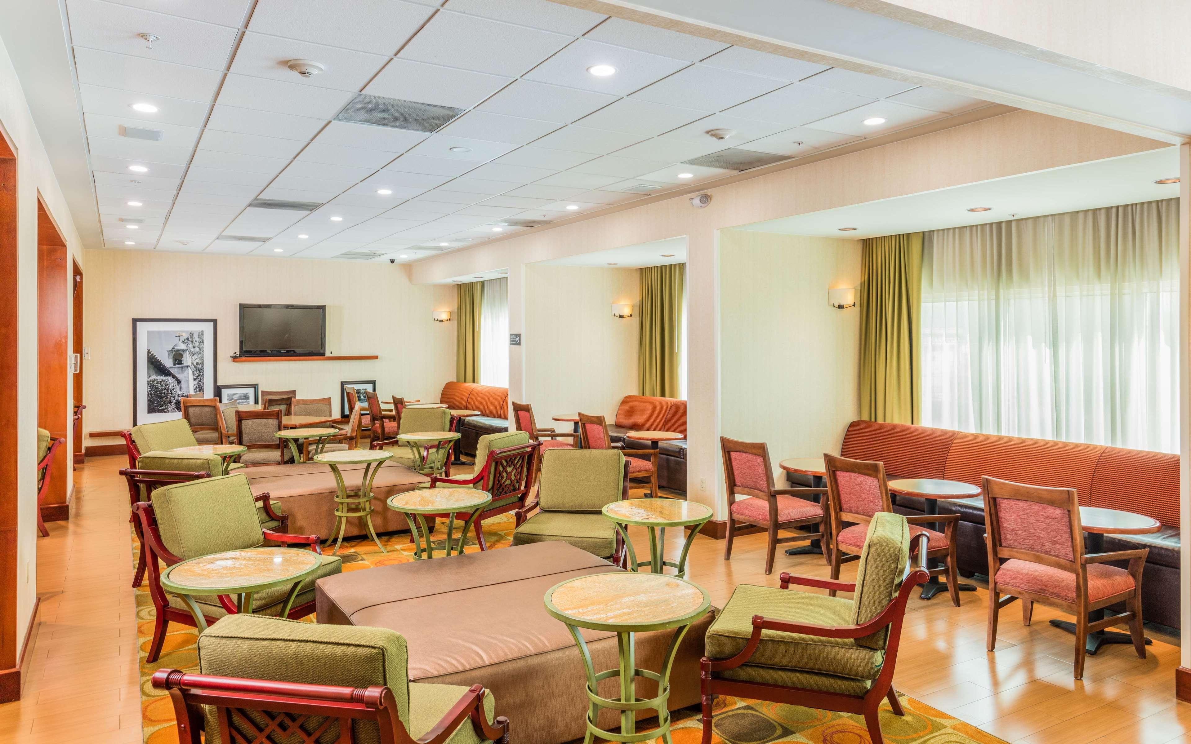 Hampton By Hilton Queretaro Tecnologico Hotel Eksteriør billede