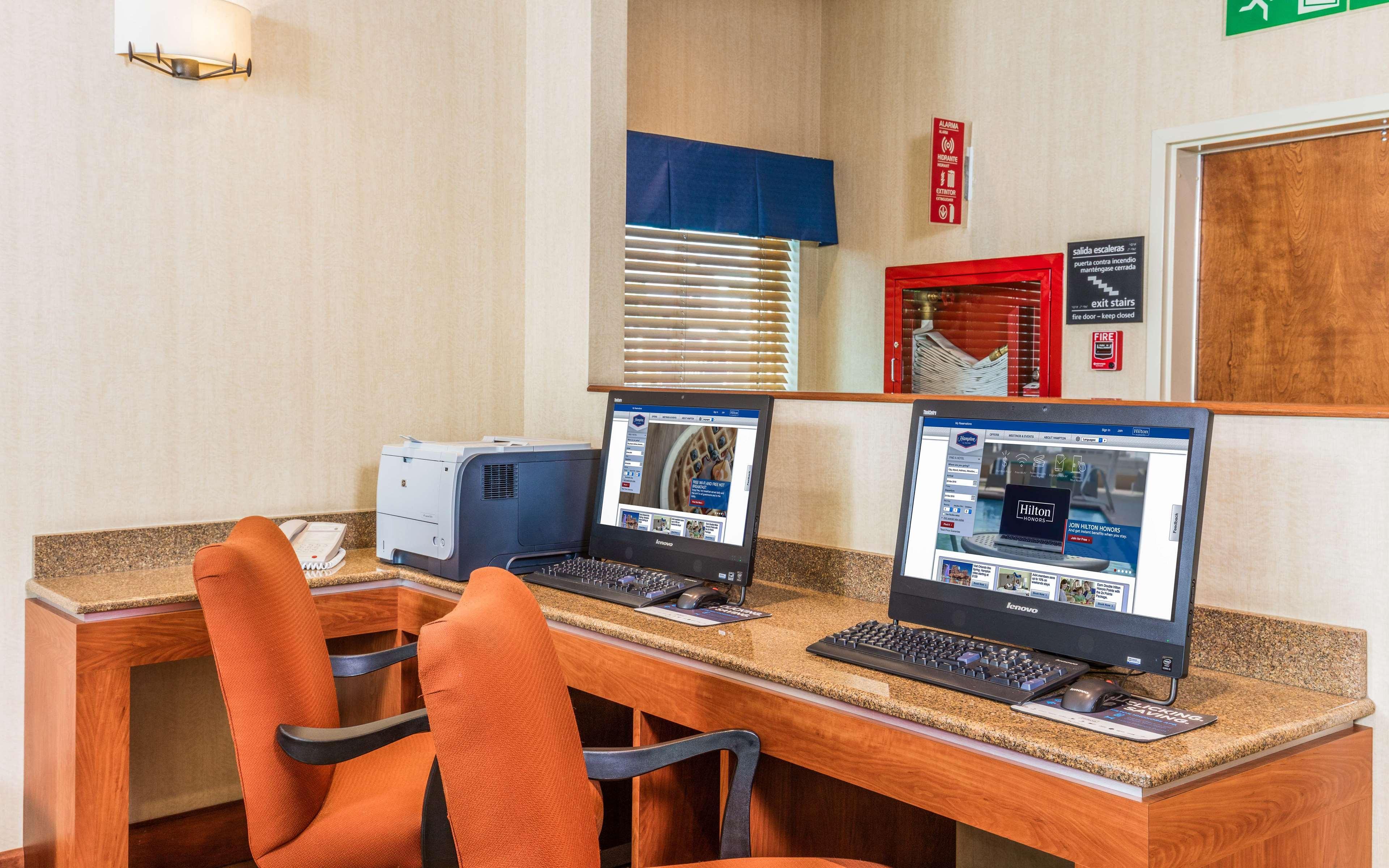 Hampton By Hilton Queretaro Tecnologico Hotel Eksteriør billede
