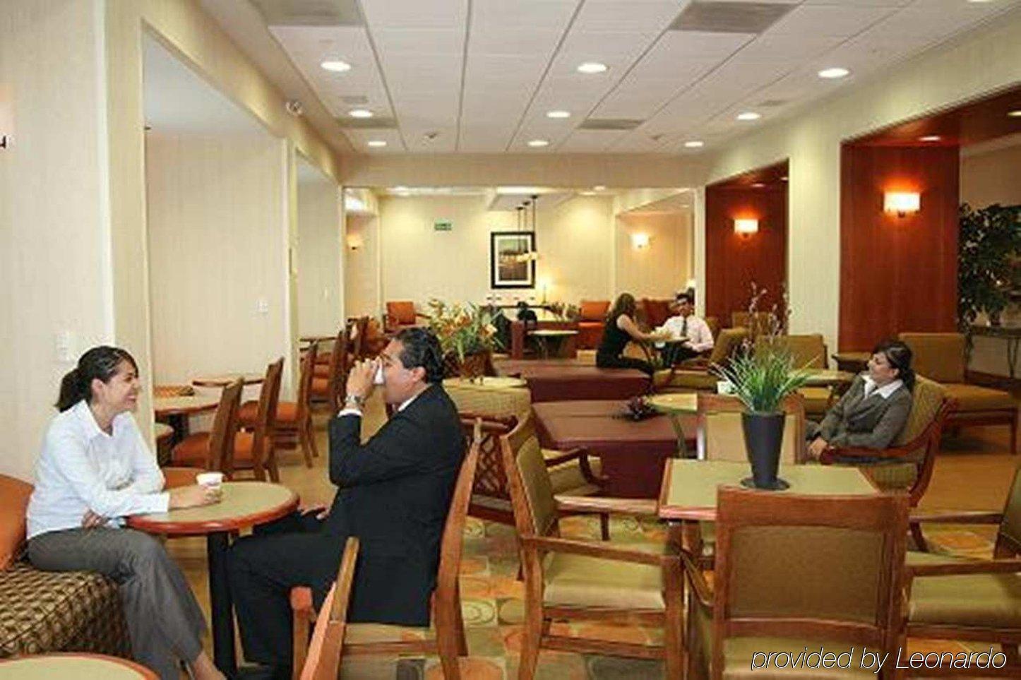 Hampton By Hilton Queretaro Tecnologico Hotel Interiør billede